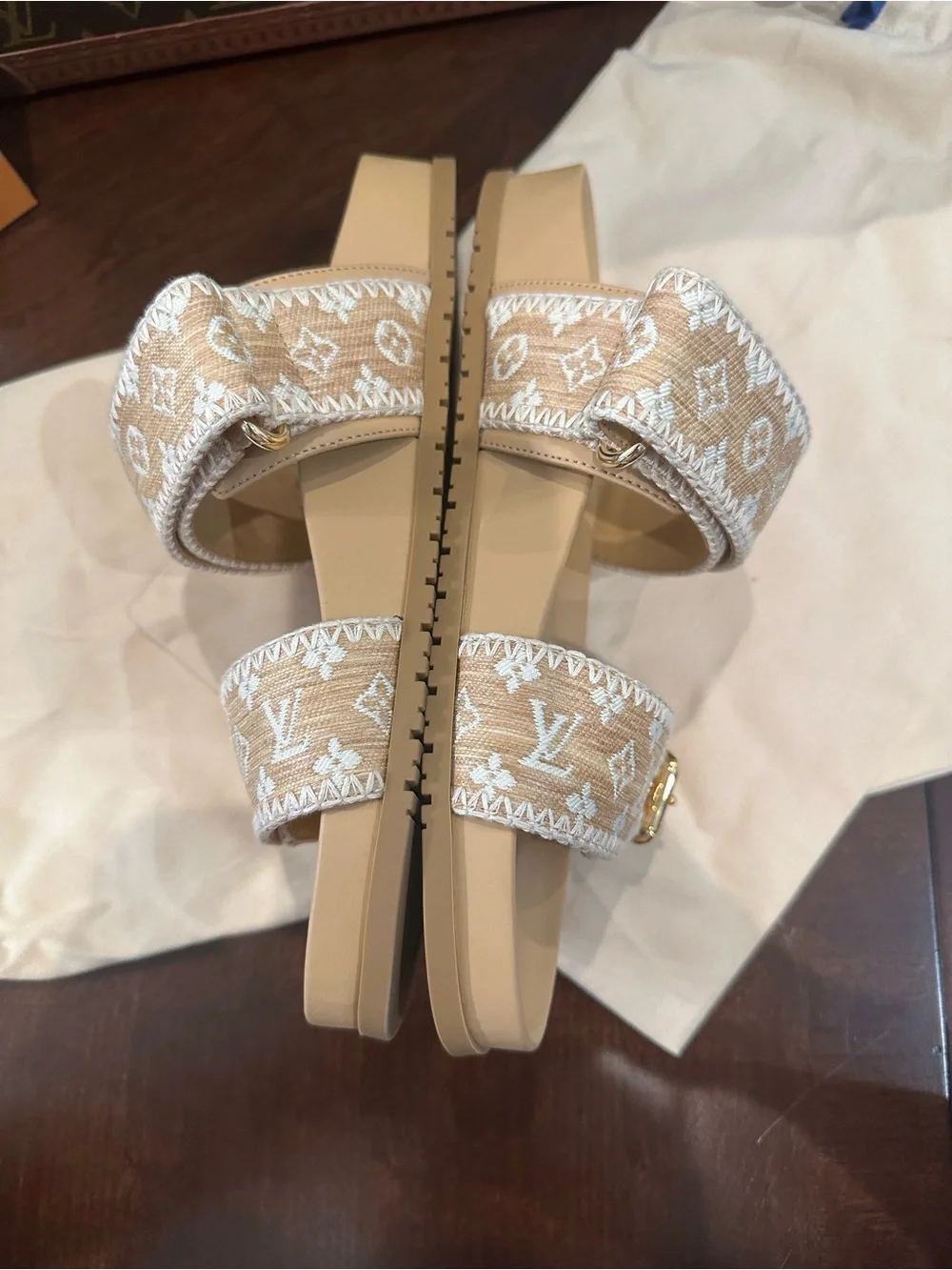 Louis Vuitton New Bom Dia Flat Comfort Mule 1AHLUD Size 38.5 Sandals - Picture 6 of 9